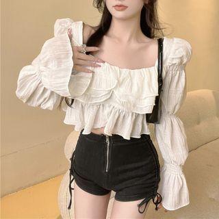 Long-sleeve Square-neck Top / Shorts
