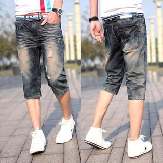 Distressed Washed Capri Jeans