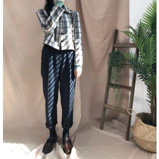 Long-sleeve Mock Neck T-shirt / Plaid Buttoned Jacket / Cropped Dress Pants