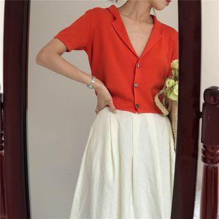 Short-sleeve Knit Buttoned Top