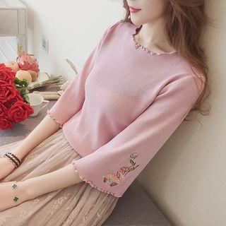 Flower Embroidered 3/4 Sleeve Knit T-shirt