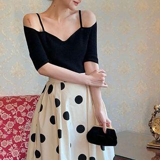 Short-sleeve Cold Shoulder Top / Dotted Skirt