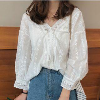 3/4-sleeve Chiffon Blouse White - One Size