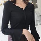 Frilled Trim 3/4-sleeve T-shirt