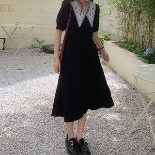 Short-sleeve Lace Collar Midi Smock Dress Black - One Size