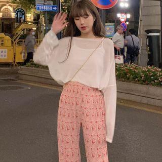 Long-sleeve Plain T-shirt / Floral Wide-leg Pants