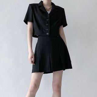 Single-breasted Short-sleeve Crop Blazer / High-waist Pleated Mini Skirt