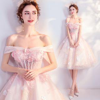 Off-shoulder Floral Applique A-line Cocktail Dress