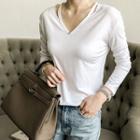Cutout V-neck Long-sleeve T-shirt
