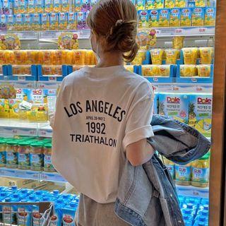 Short-sleeve Lettering T-shirt / High-waist Sweatpants
