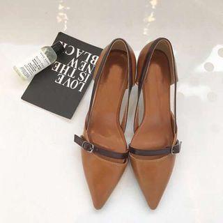 Faux-leather Pointy Heel Pumps