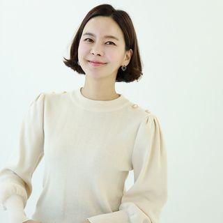 Bishop-sleeve Buttoned Knit Top