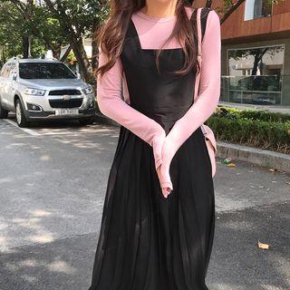 Long-sleeve T-shirt / A-line Midi Pleated Dungaree Dress