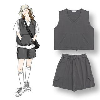 Plain V-neck Tank Top / Crew-neck Elbow-sleeve T-shirt / Elastic-waist Shorts