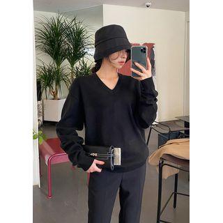 V-neck Spring Sweater (8 Colors)
