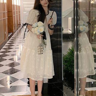 Short-sleeve Plaid Floral Midi Smock Dress
