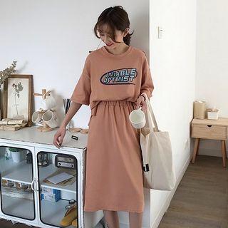 Set: Elbow-sleeve Lettering T-shirt + Midi Skirt