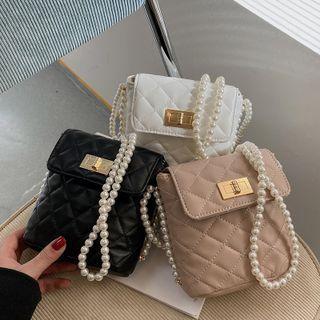 Faux Pearl Strap Quilted Bucket Bag