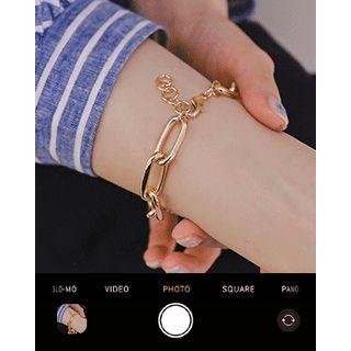 Bold Oblong Chain Bracelet