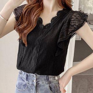 Lace Ruffle Sleeveless Blouse