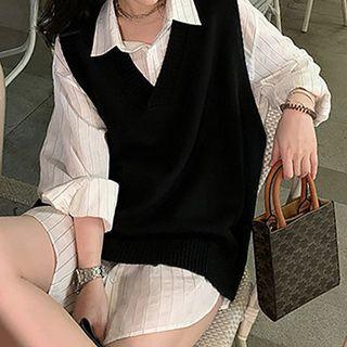 Striped Shirt / V-neck Sweater Vest / Set