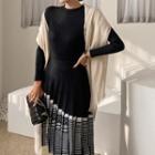 Patterned Pleated Knit Dress Black - One Size