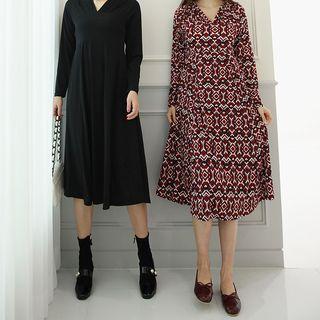 V-neck Shirred Midi Dress In 2 Designs
