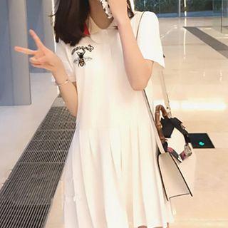 Lettering Bee Embroidered Short-sleeve Pleated Dress