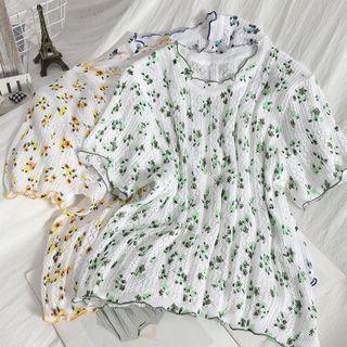 Short-sleeve Floral Print Knit Blouse