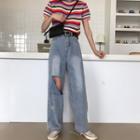 Short-sleeve Striped T-shirt / Ripped Wide-leg Jeans