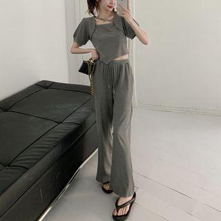 Puff-sleeve T-shirt / High Waist Wide Leg Pants