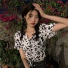 Short-sleeve Floral Print Cropped Blouse White - One Size