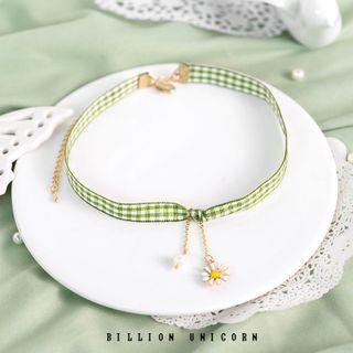 Alloy Flower Pendant Choker Daisy & Gingham - Green - One Size