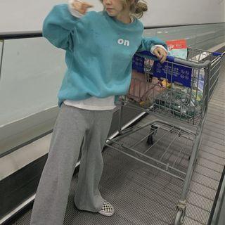Lettering Fleece Sweatshirt / High-waist Pants