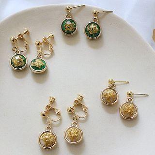 Gold Leaf Dangle Earring