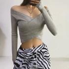 Ribbed V-neck Long-sleeve Cropped Top