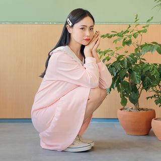 Wide-collar Ruffled Shift Dress
