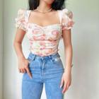 Short-sleeve Floral Fitted Crop Top