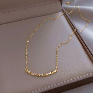 Twisted Curve Alloy Necklace