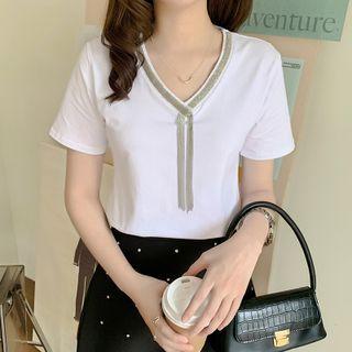 Short-sleeve V-neck Fringed T-shirt