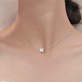 Clover Pendant Sterling Silver Choker