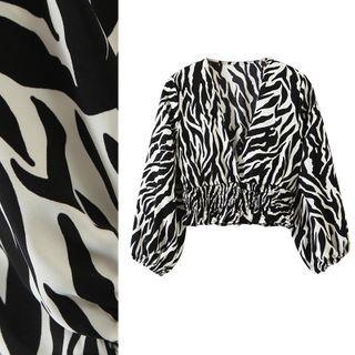 V-neck Zebra Print Elbow-sleeve Cropped Blouse