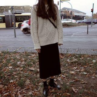 Plain Cable Knit Sweater / Midi A-line Skirt / Set