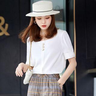 Short-sleeve Scoop-neck Blouse