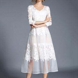 Embroidered V-neck 3/4-sleeve A-line Midi Dress