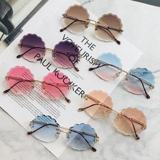 Scallop Trim Rimless Sunglasses