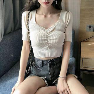 V-neck Ruched Ribbed Short-sleeve Knit Top