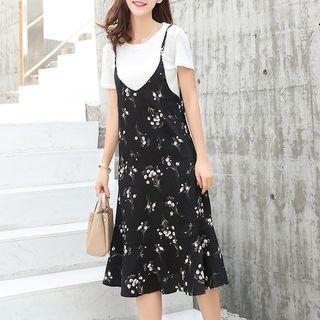 Set: Short-sleeve T-shirt + Floral Strappy Midi Dress