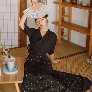V-neck Elbow-sleeve Top / Maxi A-line Skirt / Set