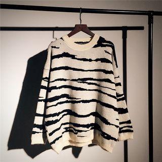 Zebra Jacquard Oversize Sweater